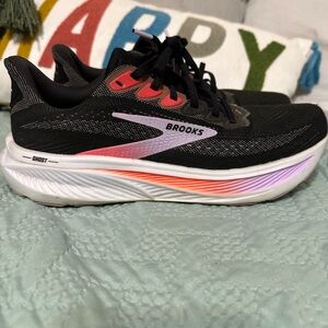 Brooks Women's Black Athletic Shoes